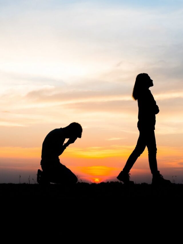 Breakup Shayari – जब दिल टूट जाता है